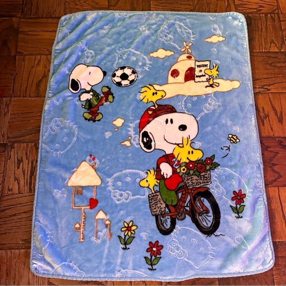 Peanuts Snoopy Rare Blanket 40” x 50”